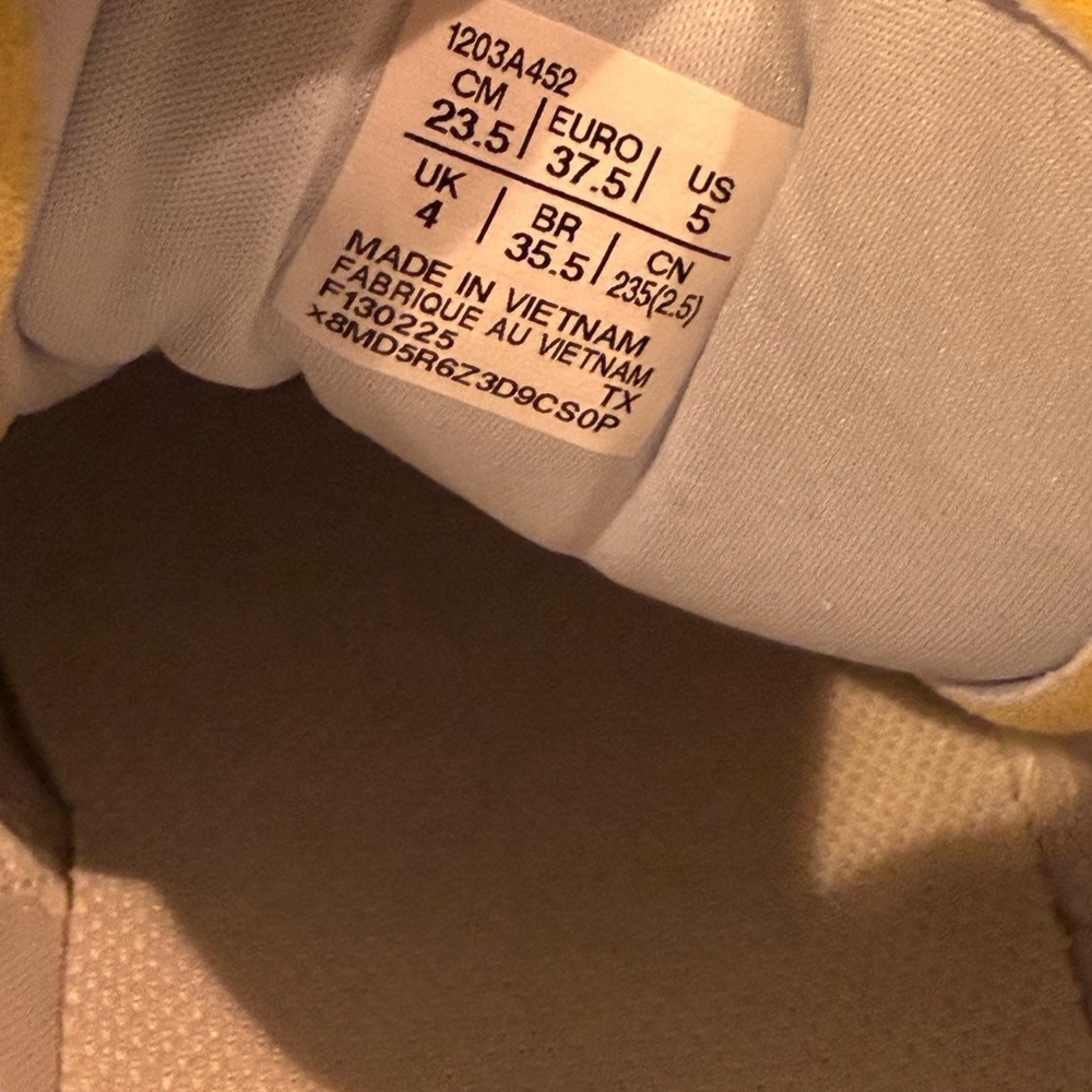ASICS Skyhand OG/ Light Blue/White Sneakers NWT - Picture 9 of 9